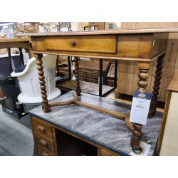 BUREAU 1T PIED CHAPELER