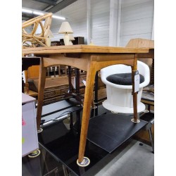 TABLE STYLA SCANDINAVE + 2ALL