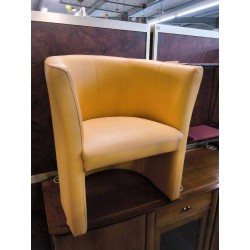 FAUTEUILE CABRIOLET JAUNE 