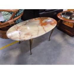 TABLE BASSE OVALE ONYX ET LAITON