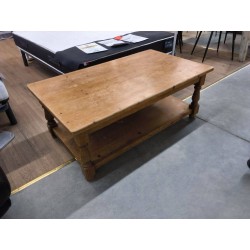 TABLE BASSE EN PIN MASSIF