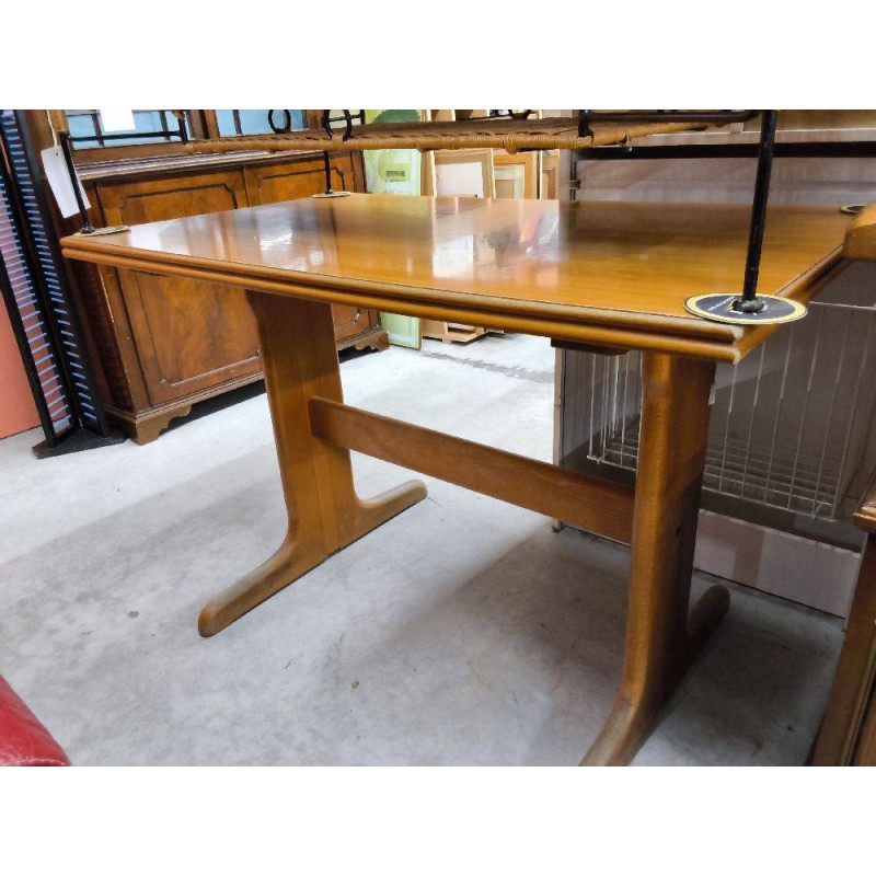 TABLE BISTROT